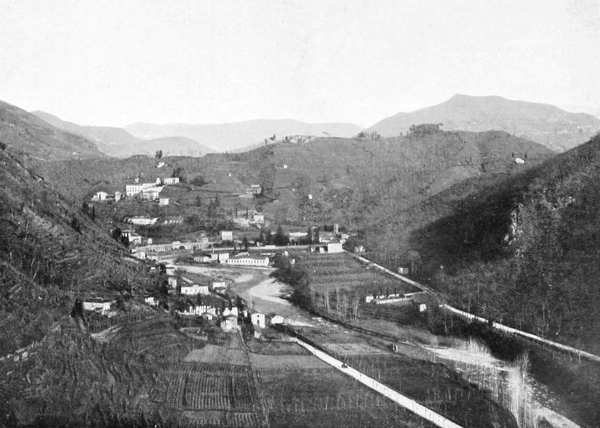 BAGNI DI LUCCA — VALLE DELLA LIMA VISTA DALLA VILLA TREBILLIANI. (Fot. Pellegrini).