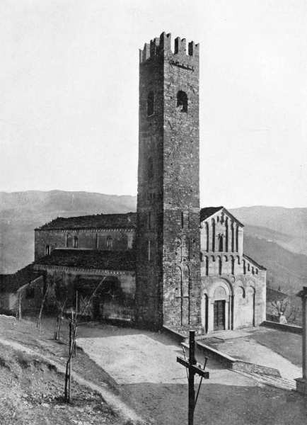 S. CASSIANO DI CONTRONE — CHIESA E TORRE CAMPANARIA.