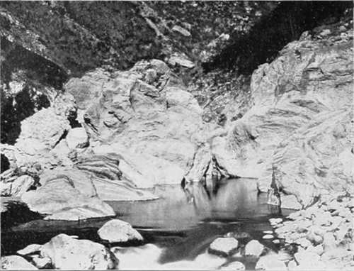 BAGNI DI LUCCA — STRETTE DI LIMANO.